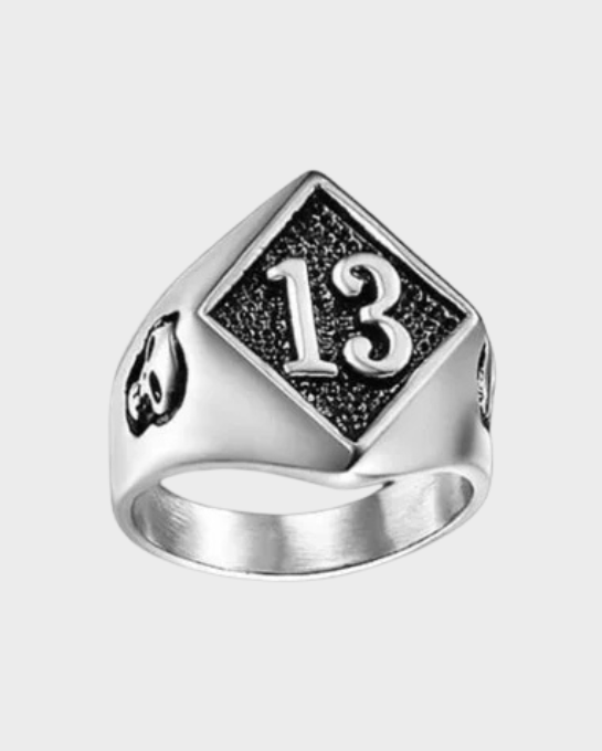 Lucky 13 Ring