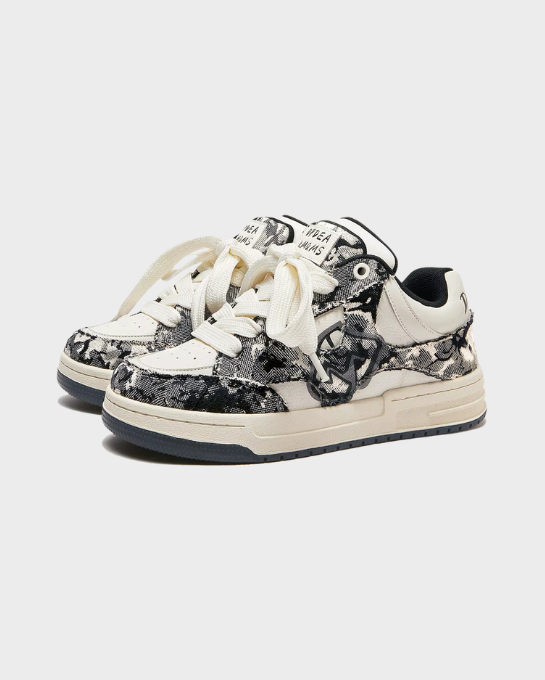 Fuzzy Low White Black Sneakers