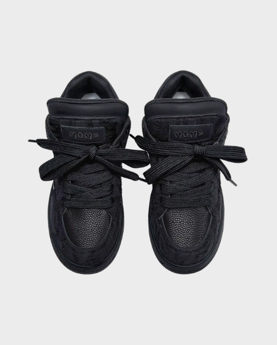 Fuzzy Low Black Sneakers