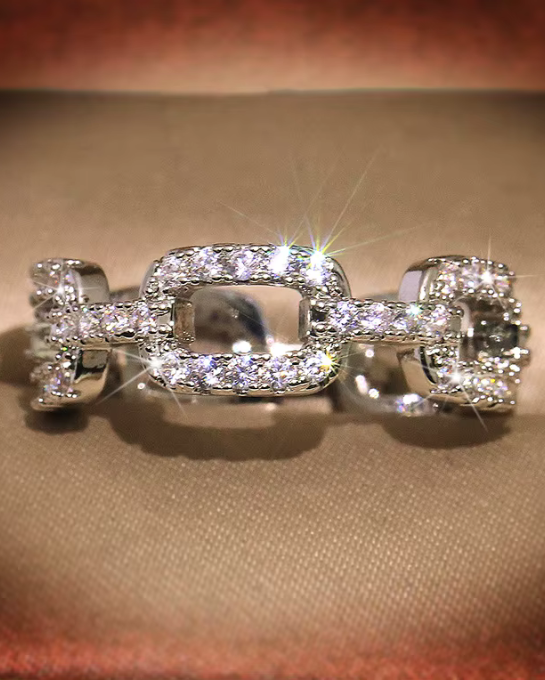 Riviera Chain Ring