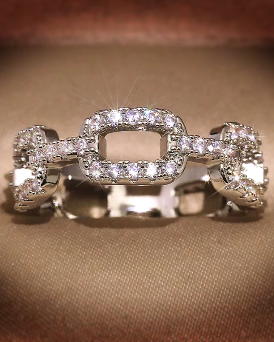 Riviera Chain Ring