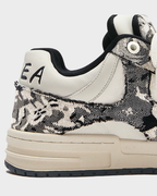 Fuzzy Low White Black Sneakers