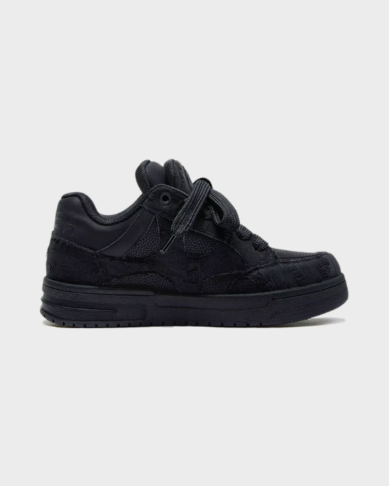 Fuzzy Low Black Sneakers