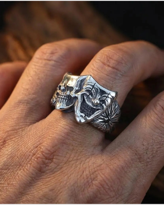 Skull Sovereign Ring