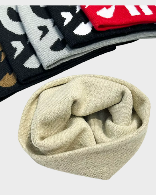 Star Graphic Knit Beanie
