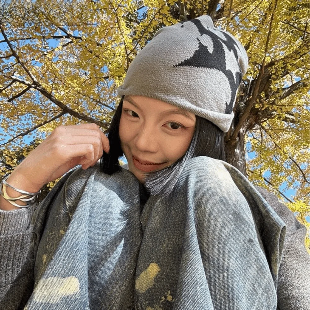 Y2K Lightning Beanie