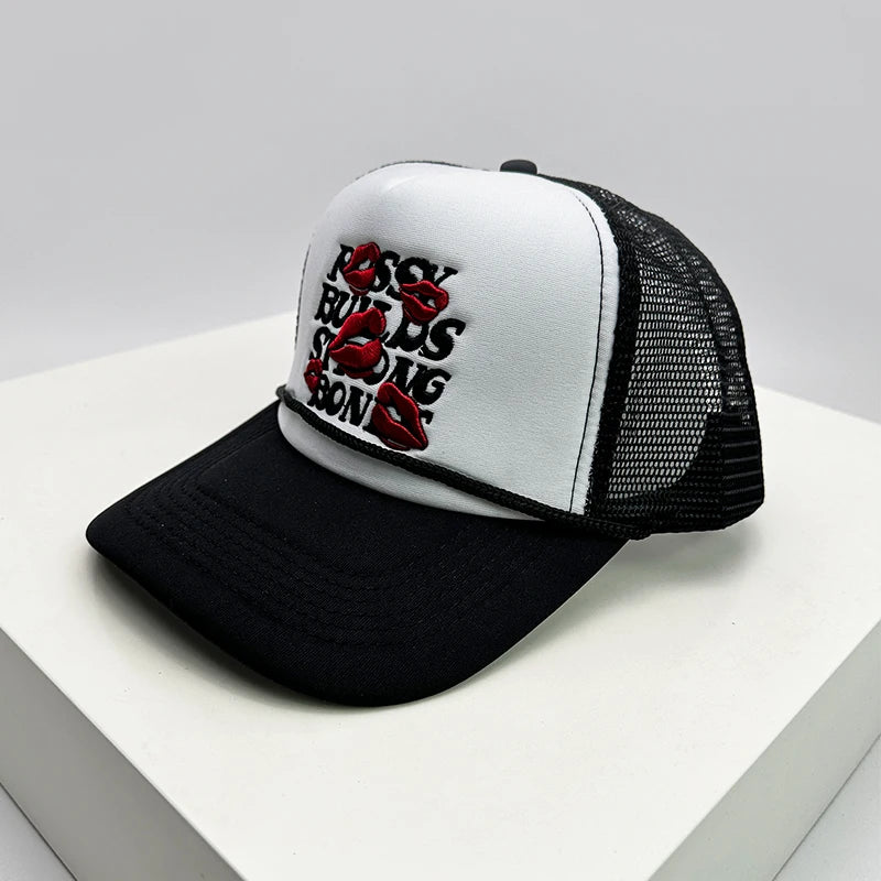 New Men Women American Style Embroidered Letters Lip  Baseball Hats Sunshade Versatile Breathable Niche Truck Cap Fashion Street
